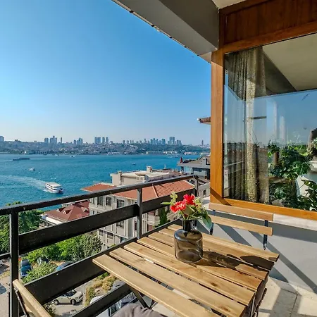 Duplex Flat W Panoramic Bosphorus View And Terrace اسطنبول