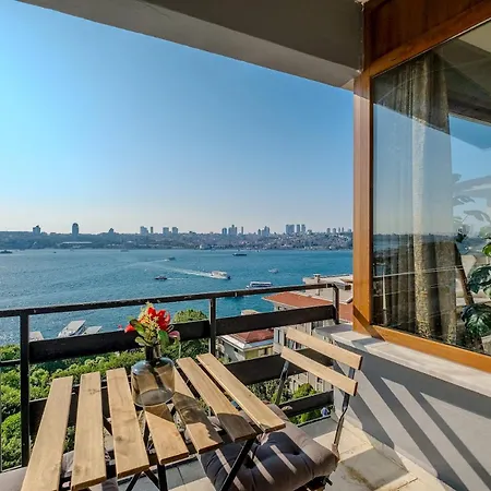 Duplex Flat W Panoramic Bosphorus View And Terrace * اسطنبول