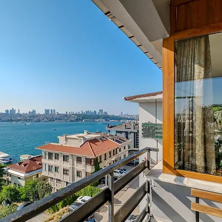Duplex Flat W Panoramic Bosphorus View And Terrace شقة *